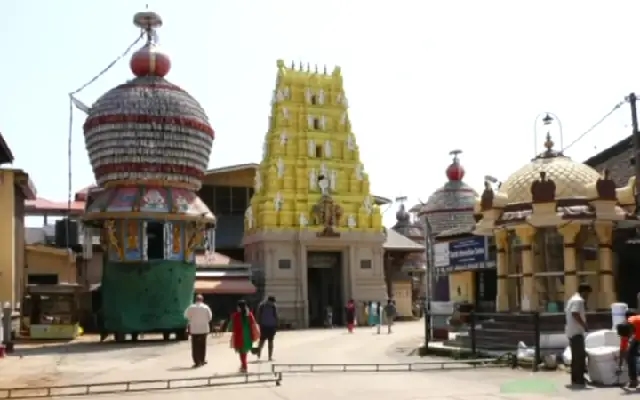 Udupi Sri Krishna Math Bans Wedding Photo Shoots Amid Devotee Complaints - News Karnataka