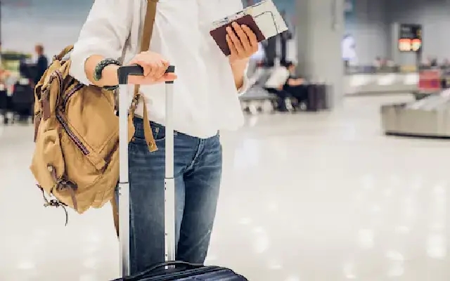 What Is Airport Theory? The Viral Trend That Has Travelers Racing Against the Clock - News Karnataka