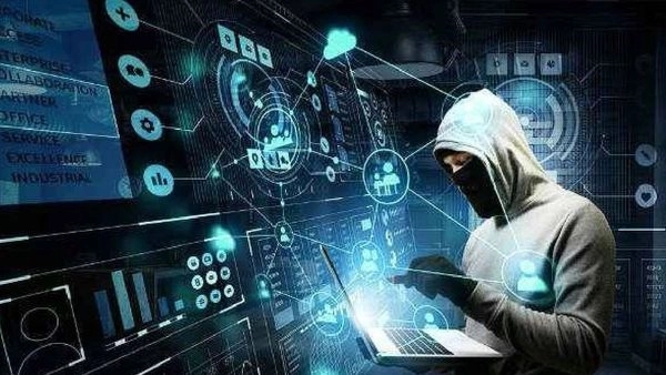 Cyber scammers steal crores from bengaluru residents in shocking frauds - News Karnataka