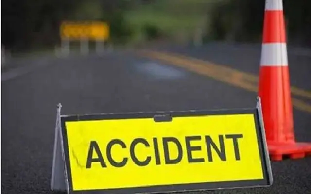 Speeding goods vehicle kills two private firm workers near Chikkaballapur - News Karnataka