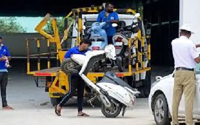 Bengaluru’s Towing Revival Sparks Mixed Reactions: Shopkeepers Applaud, - News Karnataka