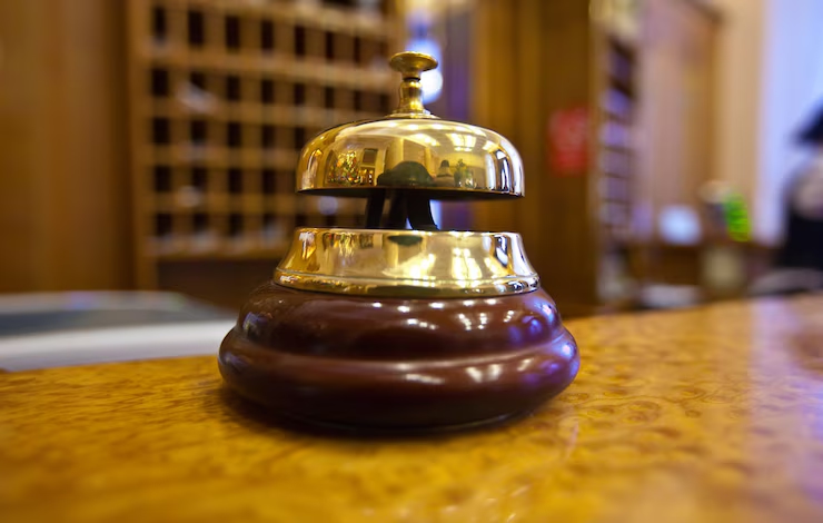 Derogatory remark against Kannadigas on hotel display sparks outrage, FIR filed - News Karnataka