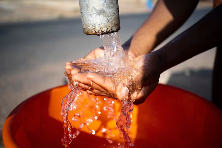 Ganjimath family battles toxic well water as officials remain silent - News Karnataka