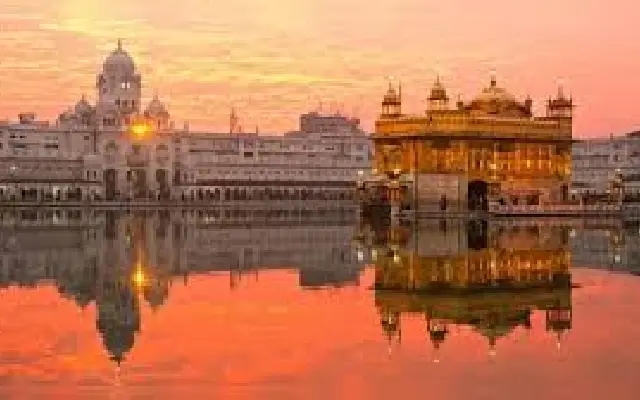 Golden Temple Lights Switched Off for First Time in History to Counter Drone Threat - News Karnataka