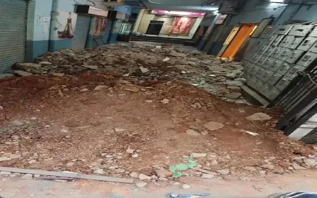 Bengaluru: Debris Dump Brings Devanga Market to a Standstill - News Karnataka