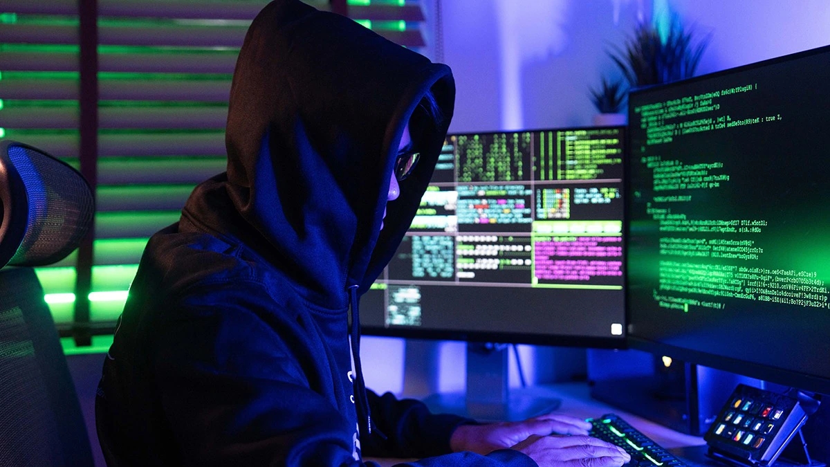 Pakistan-based WhatsApp message triggers cyber alert in Karkala - News Karnataka