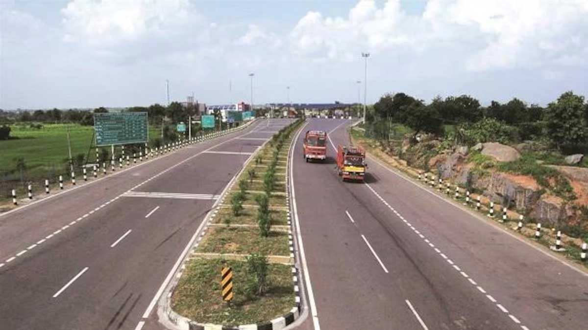 Pumpwell–Padil four-lane road nears completion ahead of new DC office inauguration - News Karnataka