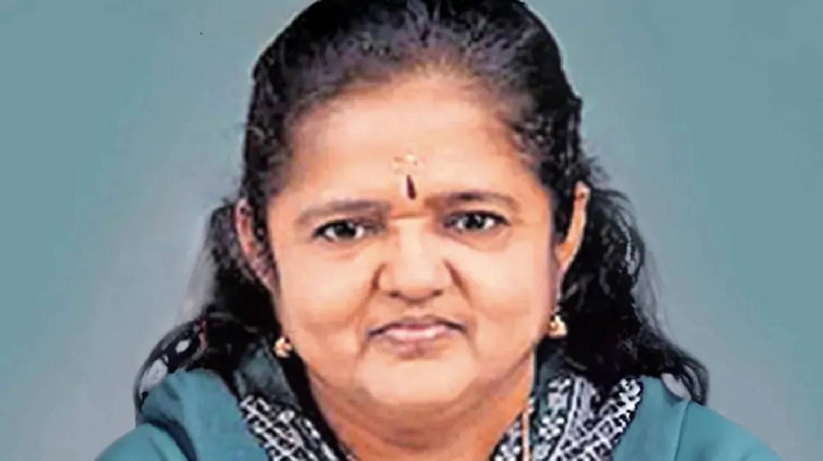 Tragic accident claims life of employment officer preparing to retire - News Karnataka