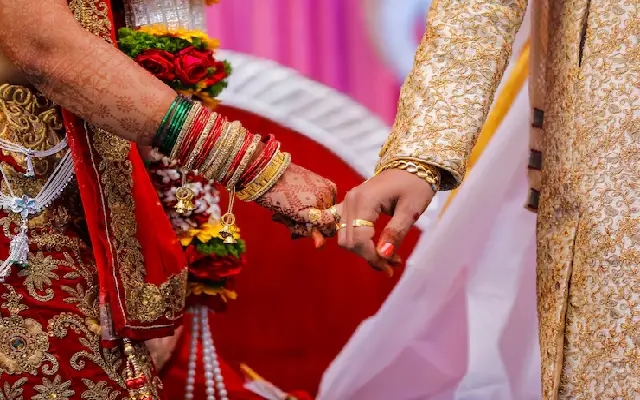 Hassan: Bride Walks Away at Last Moment, Cites Love for Another Man - News Karnataka