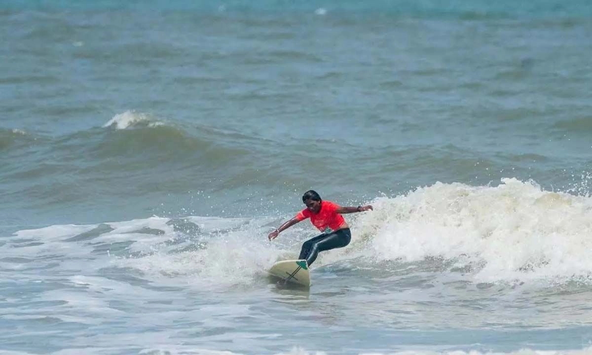 Indian Open of Surfing Faces Washout as Weather Takes Control - News Karnataka
