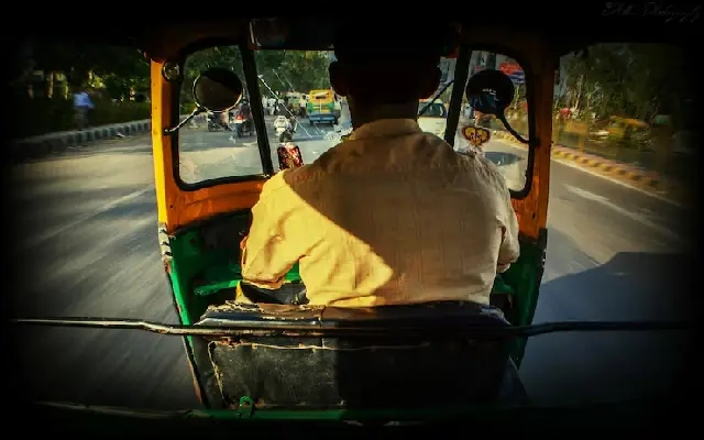 Udupi: Brave Auto Driver Rushes Collapsing Elderly Man to Hospital, Saves Life - News Karnataka