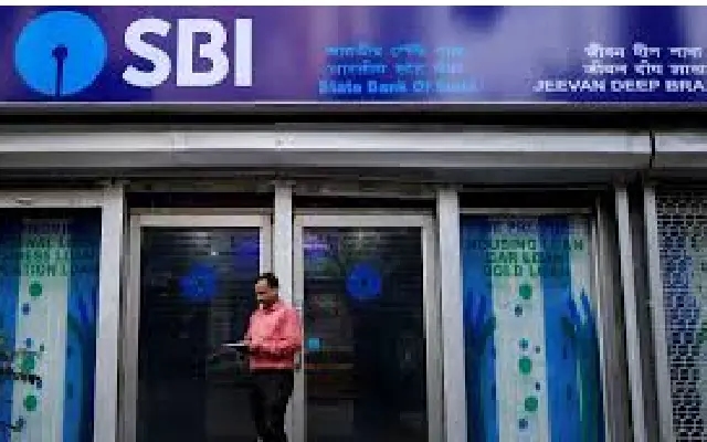Bengaluru Woman Alleges Jewellery Theft from SBI Locker, Police Book Bank Officials - News Karnataka