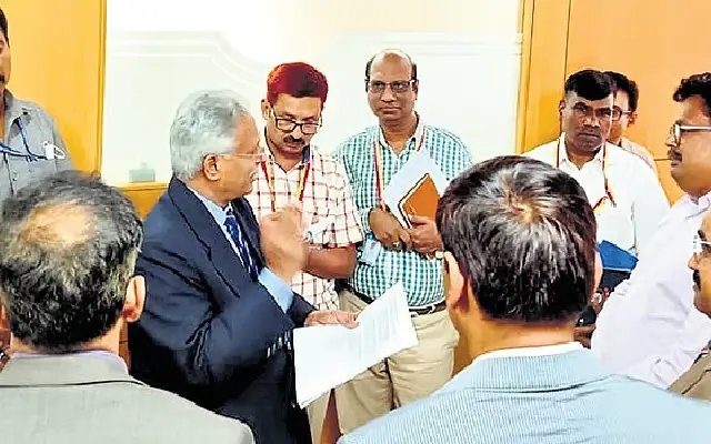 Bengaluru's Lakes Toxic and Neglected: Surprise Lokayukta Raids Expose KSPCB Failures - News Karnataka