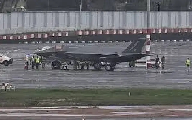British F-35 Stealth Jet Makes Emergency Landing in Kerala Due to Low Fuel - News Karnataka