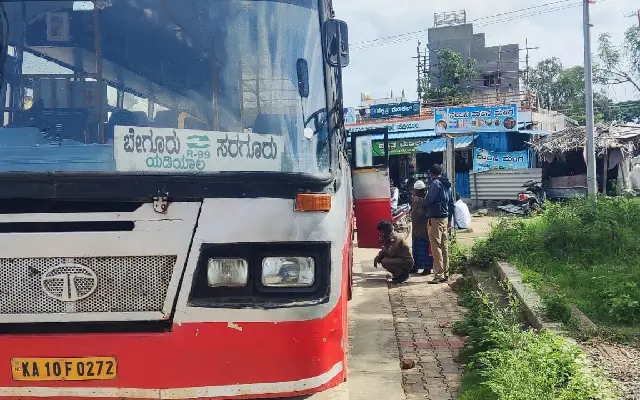 Bus Tire Explosion in Nanjangud Leaves Over Ten Seriously Injured - News Karnataka