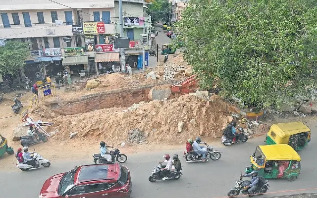 Bengaluru Civic Works Drag On, Citizens Bear the Brunt - News Karnataka