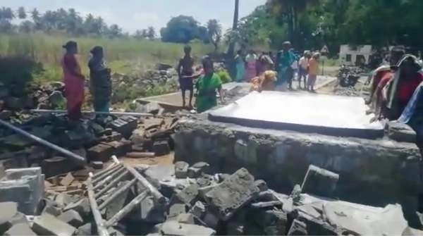 Cracked and crumbling: residents fear collapse of 45-year-old water tank - News Karnataka