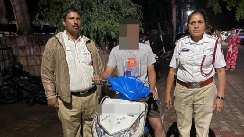 Traffic police fine two-wheeler owner ₹25,000 for letting minor ride - News Karnataka