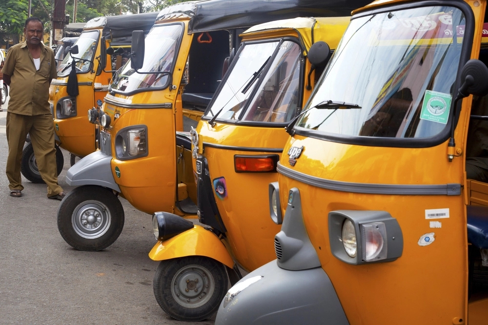 Bengaluru commuters jolted by forced tips on cab aggregator apps - News Karnataka