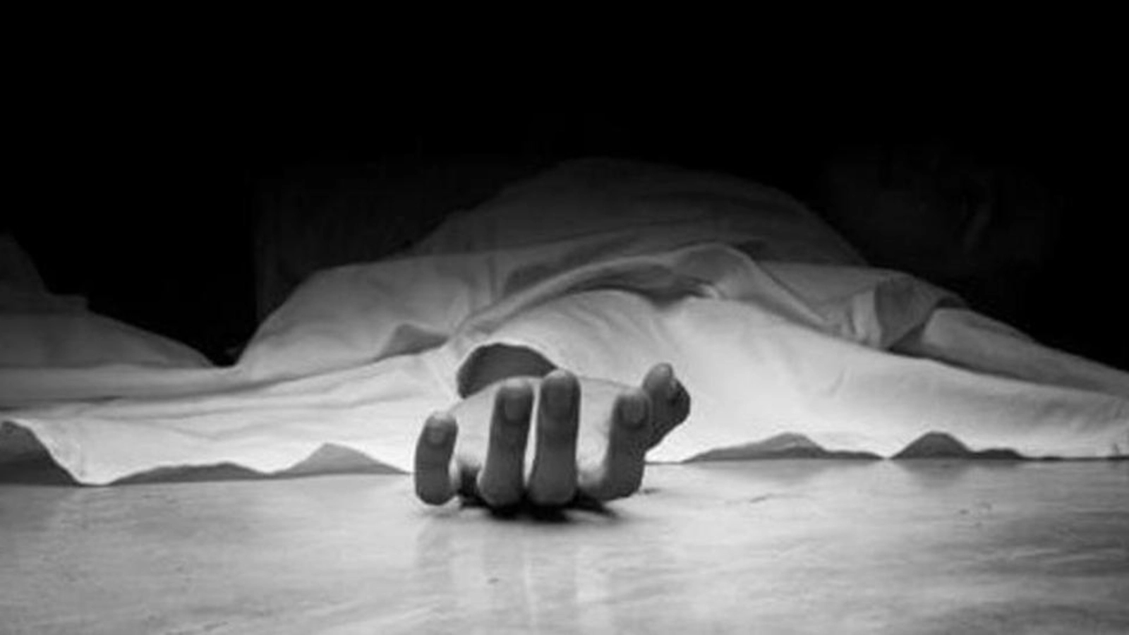 Daylight horror: Woman slain on street in Vijayapura over alleged affair - News Karnataka