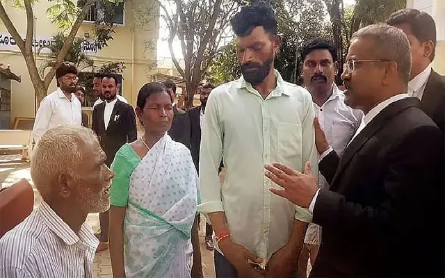 Falsely Jailed for Wife’s ‘Murder’, Man Demands ₹5 Cr as Wife Found Alive - News Karnataka