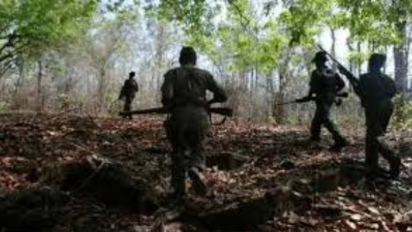Gunfire echoes in Bijapur forest as security forces clash with Naxalites - News Karnataka