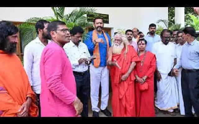 Hindu organisations Demands Probe into Alleged Midnight Raids, - News Karnataka