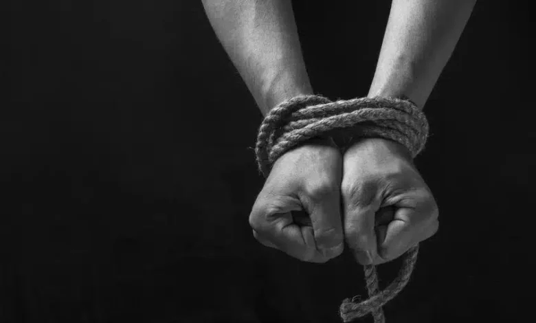 Hubballi man kidnapped and assaulted over ₹25 lakh investment dispute - News Karnataka