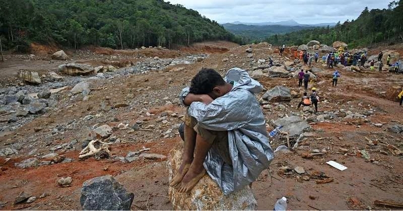 Kerala CM urges PM to revive key disaster relief clause amid Wayanad crisis - News Karnataka