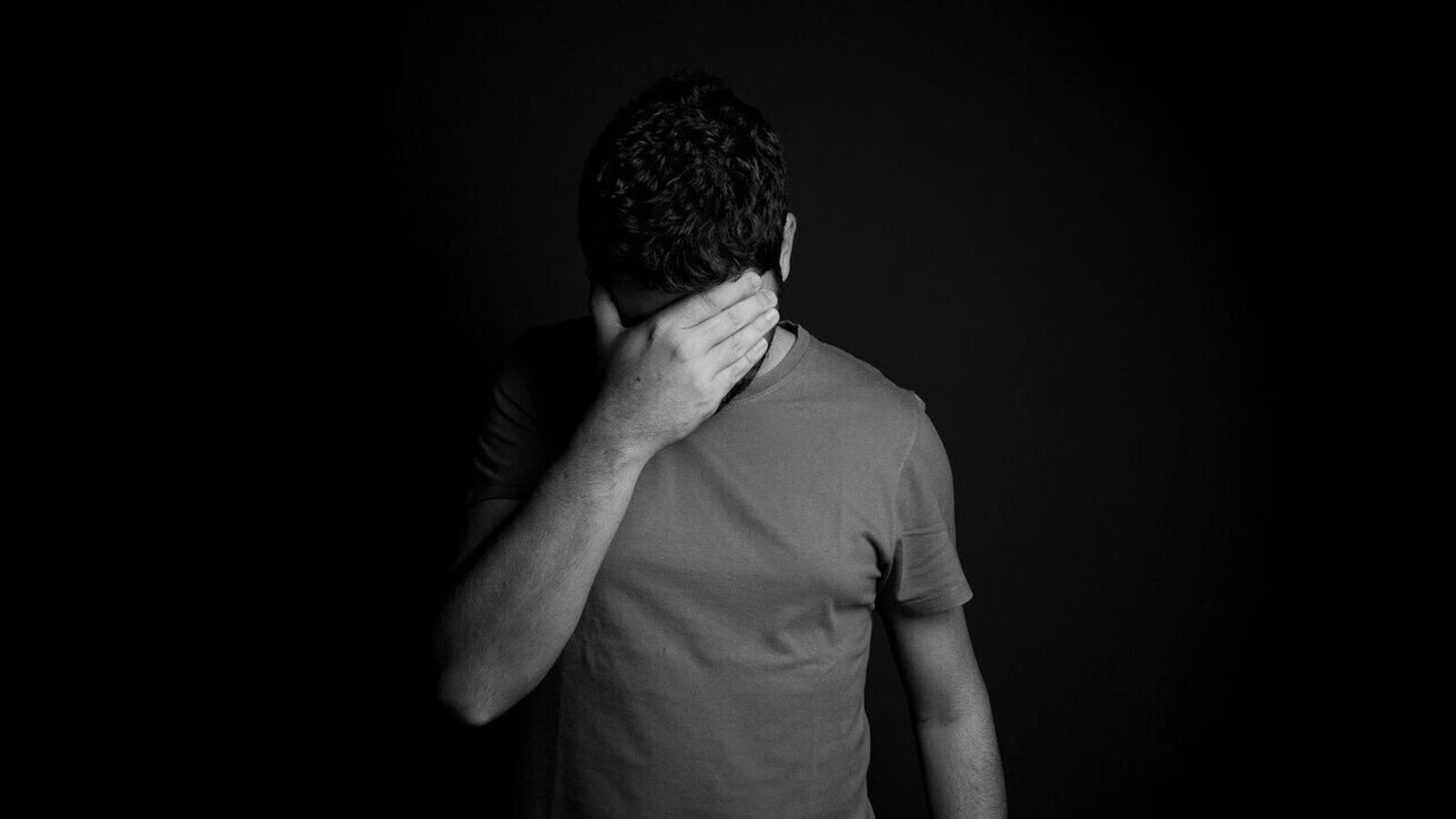 Dairy businessman dies by suicide after bank seals firm over loan dues - News Karnataka