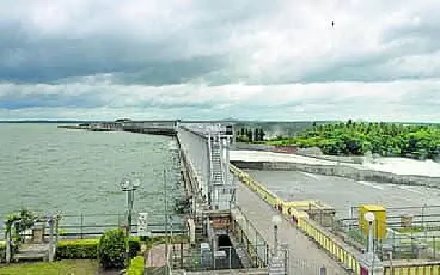 “Not Just a Dam, It’s Our Heritage”: Sumalatha Slams KRS Amusement Park Plan - News Karnataka