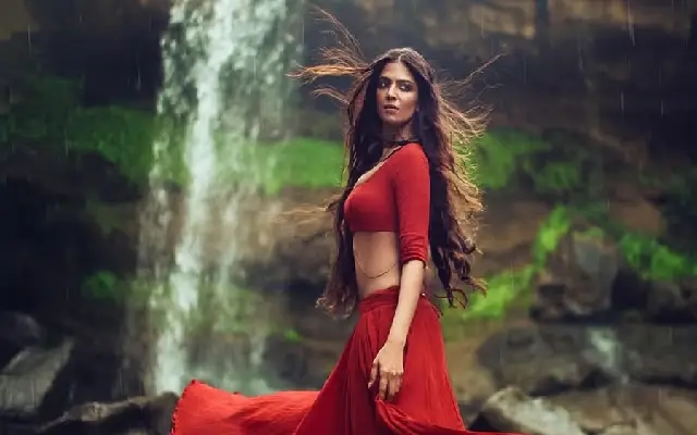 Malavika Mohanan Gears Up for Blockbuster Telugu Debut in ‘The Raja Saab’ - News Karnataka