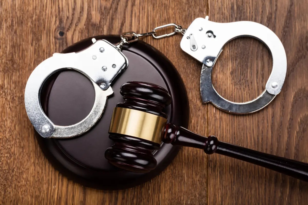 Serial burglar caught; police crack 10 cases and recover gold worth ₹40 lakh - News Karnataka