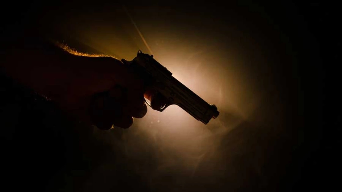 Serial burglar shot in leg after attacking police during arrest bid in Shivamogga - News Karnataka