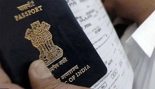 Sri Lankan mother-daughter duo nabbed with fake Indian passports - News Karnataka