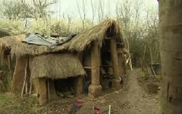 Tension in T. Narasipur as Dalit Huts Razed, Allegations of Selective Eviction - News Karnataka