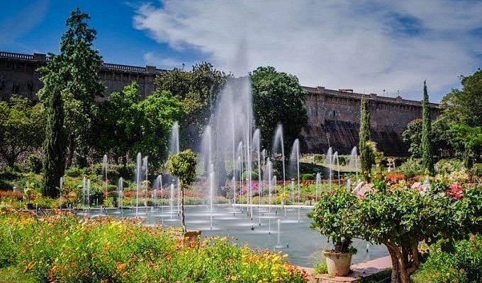 Tourists upset as Brindavan Gardens entry and parking fees hiked again - News Karnataka