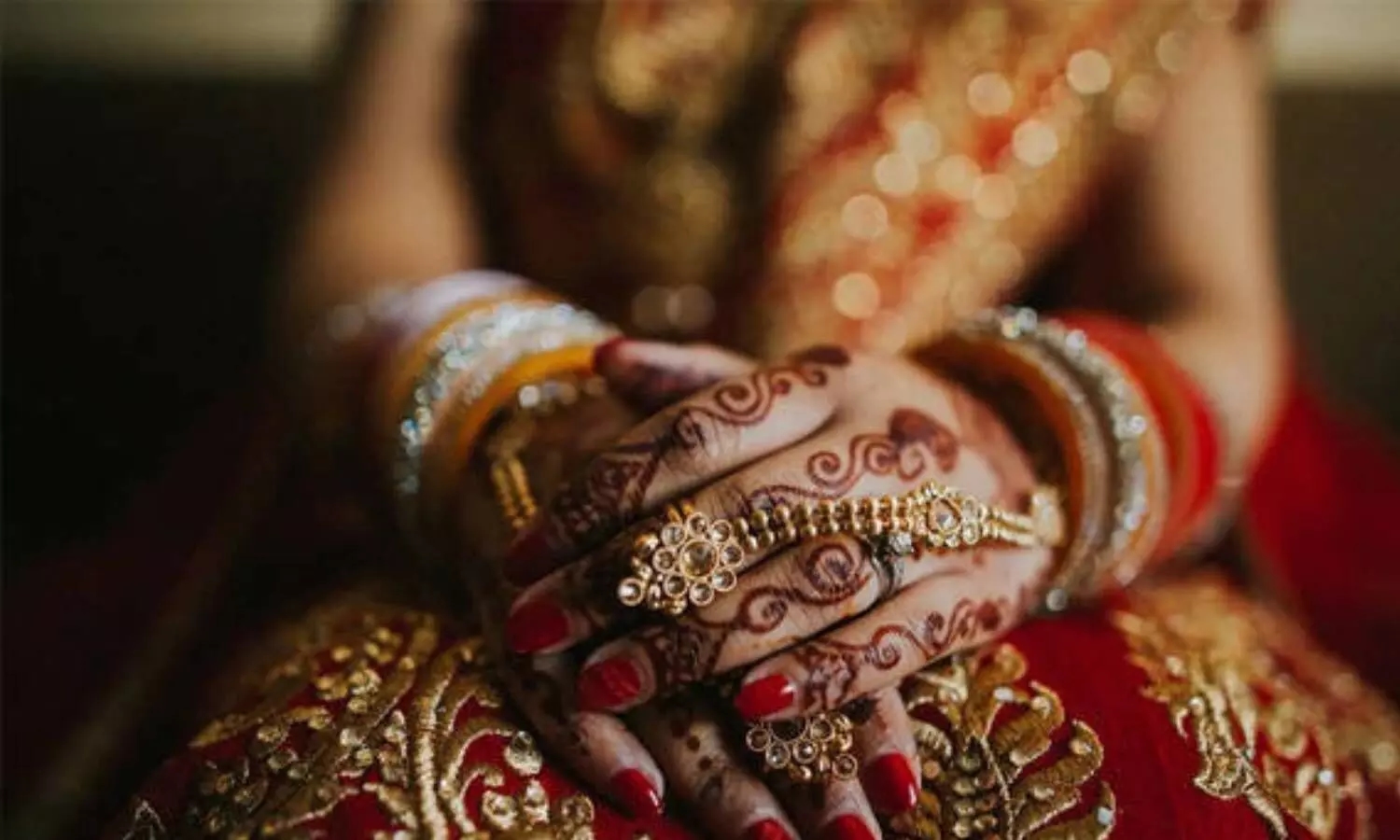 Tragedy in Aryanad: Newlywed bride found dead in in-laws' home - News Karnataka