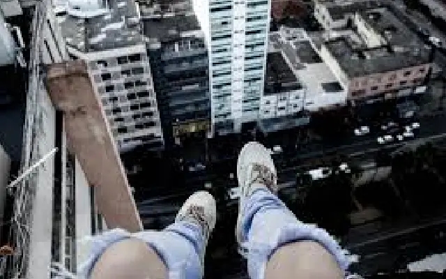 Tragedy in Bengaluru Young woman dies filming reel in abandoned high-rise - News Karnataka
