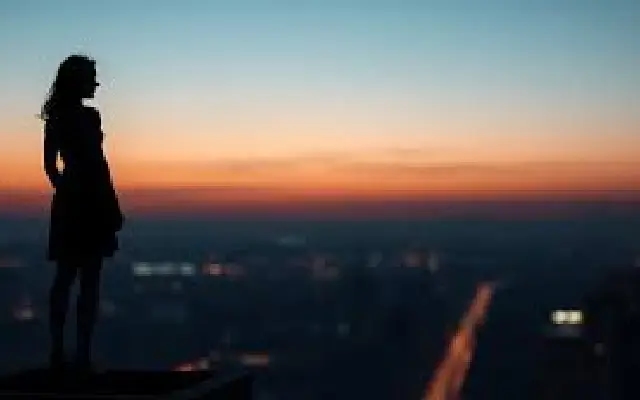 Tragic Leap: 25-Year-Old Techie Ends Life from 21st Floor in Pune - News Karnataka