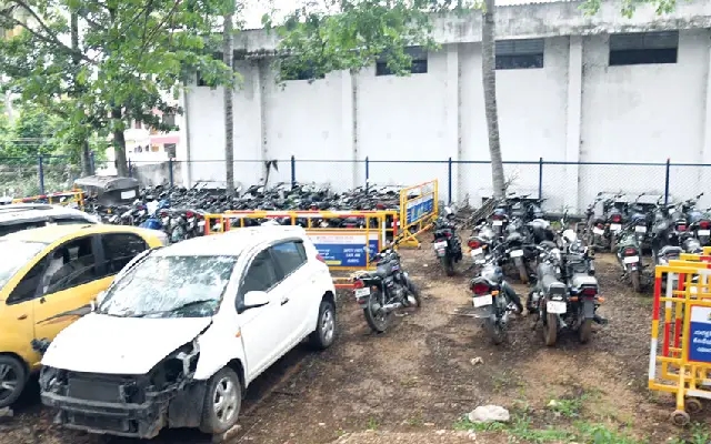 Unclaimed Seized Vehicles at V.V. Puram Police Station to Face Auction - News Karnataka