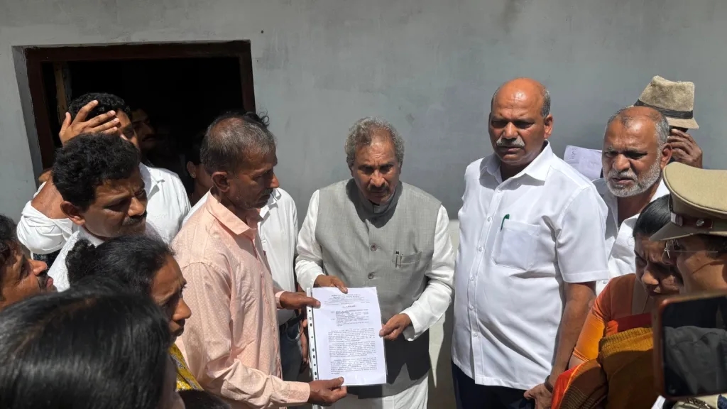 KJ George Offers Condolences, ₹5 Lakh Aid to Families of Tree-Fall Victims - News Karnataka
