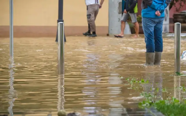 Torrential Rains Lash Udupi; Flood Risk Rises in Low-Lying Areas - News Karnataka