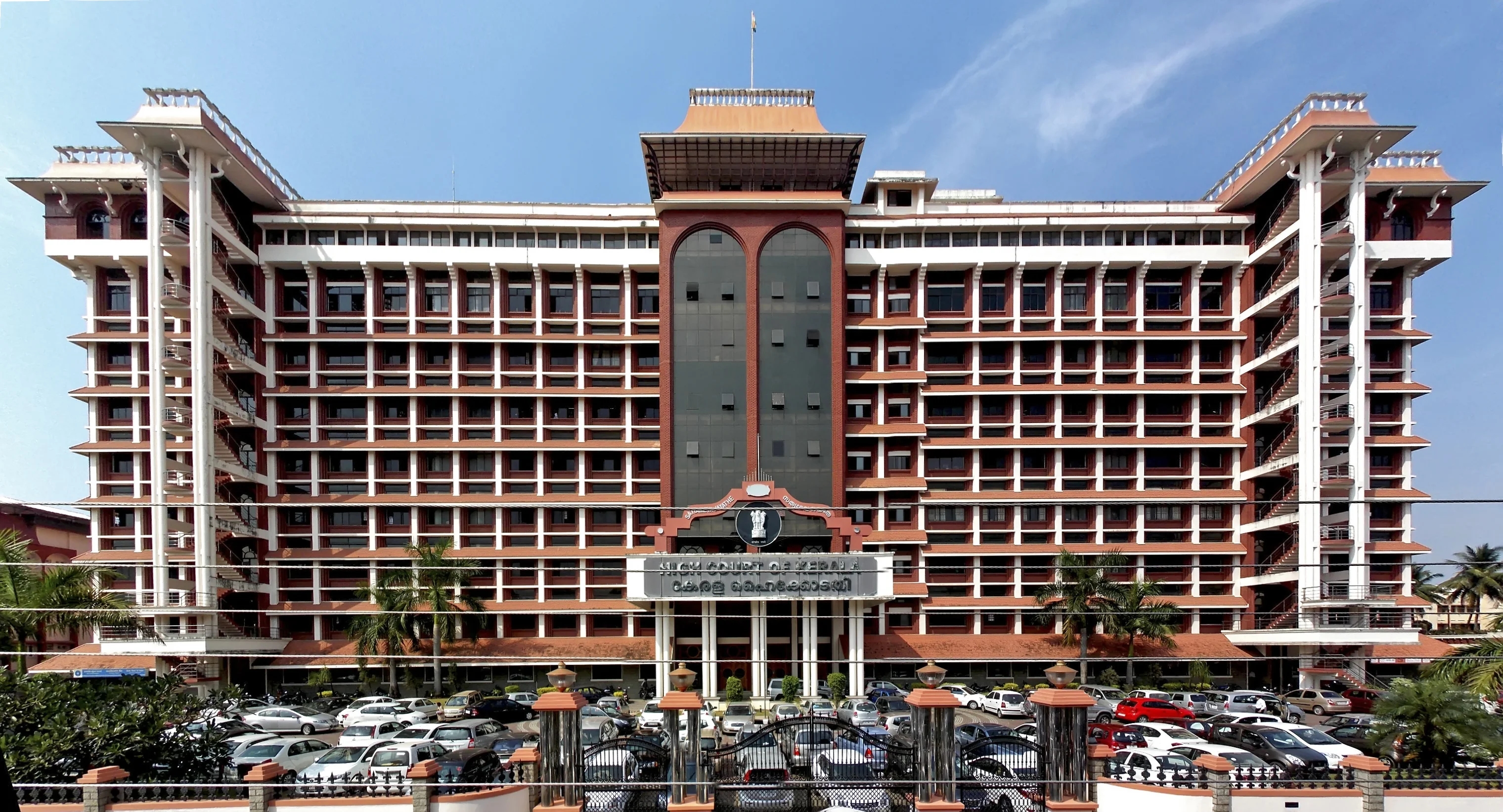 Foreigners must be heard before movement restrictions: Kerala High Court - News Karnataka