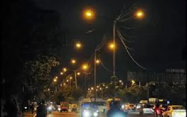 Bengaluru Gears Up for Major LED Streetlight Overhaul to Boost Safety and Efficiency - News Karnataka