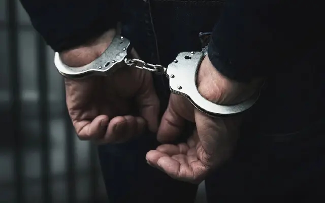 Bengaluru Cop Caught Red-Handed Taking Bribe to Drop Assault Case - News Karnataka
