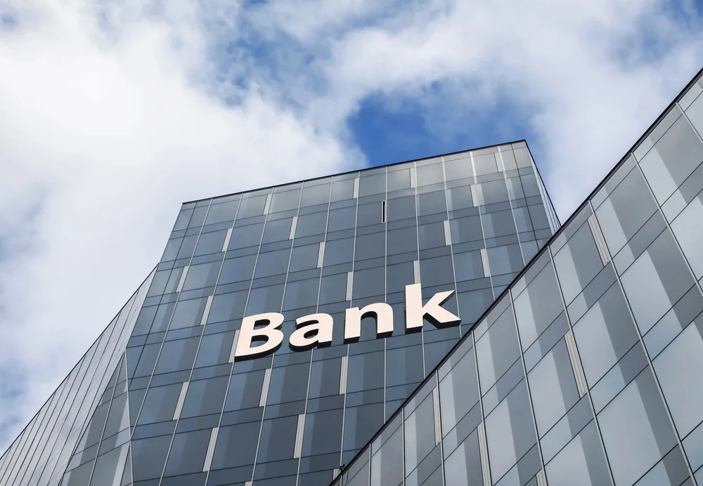 5 banks where minimum balance rule no longer applies from July 2025 - News Karnataka