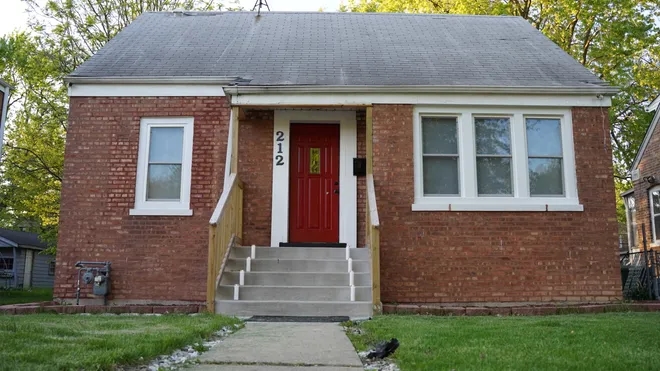 Dolton to buy Pope Leo XIV’s childhood home, sparking hope—and questions - News Karnataka