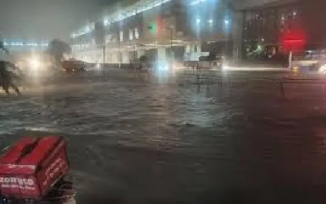 Heavy rain triggers waterlogging chaos at Thokkottu Junction - News Karnataka