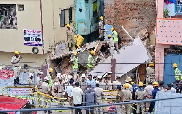 Old House Collapses in Central Bengaluru, One Injured - News Karnataka